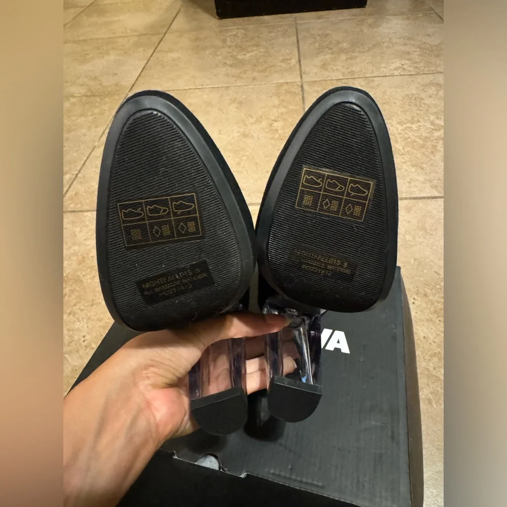 NIB Fashion Nova Luna Ankle Bootie - Picture 7 of 10
